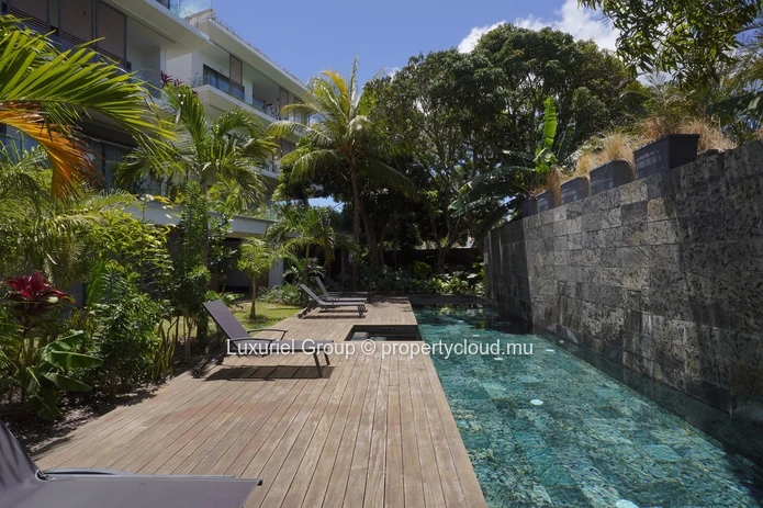 Appartement de luxe à vendre à Pointe aux Canonniers – 3 chambres en suite