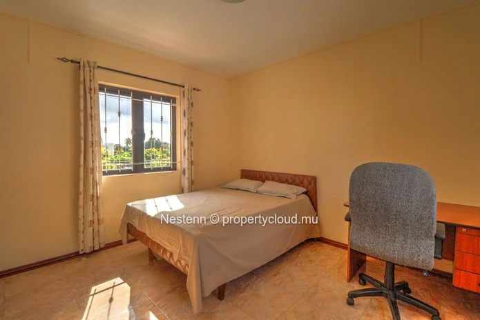 4 bedroom house of 168 m2, on a plot of 467 m2
