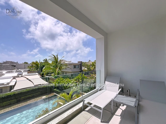 Luxurious 3-BR Apartment in Grand Gaube with Pool Access