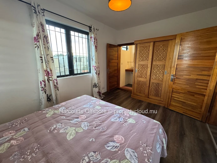 Maison Entièrement Meublée de 3 Chambres avec Piscine Privée & Parking