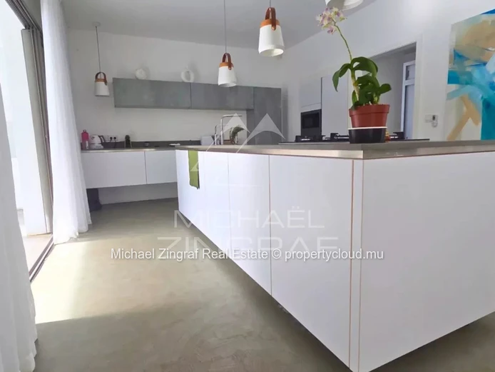 Spacious 4-Bedroom Villa with Premium Amenities – Grand Bay