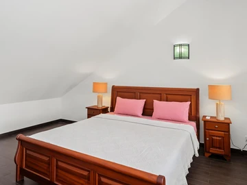 4 Bedroom Townhouse, Duplex