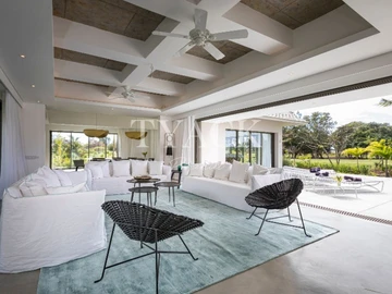 4 Bedroom Villa
