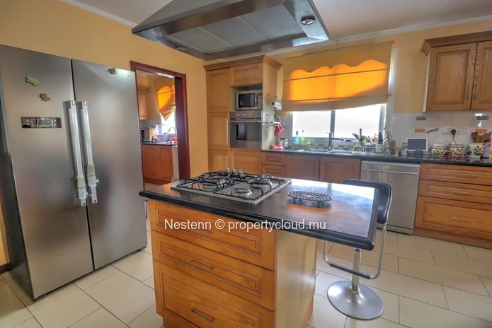 Spacious family home with swimming pool and beautiful living spaces
