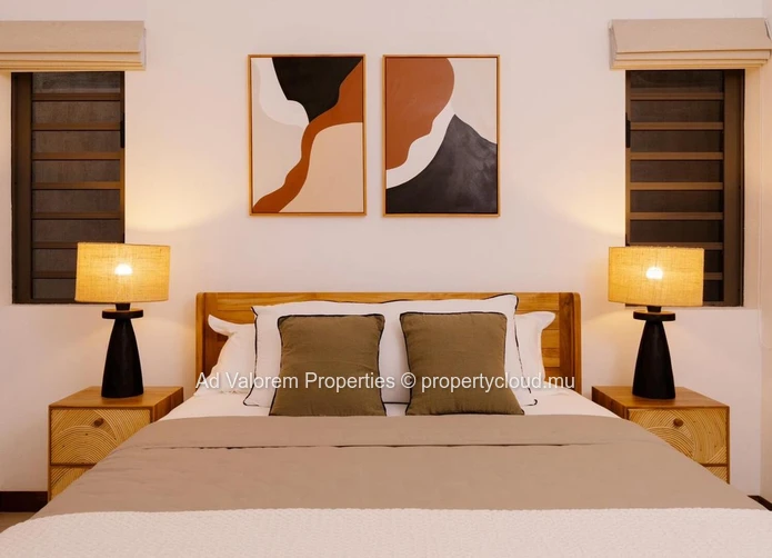 À Vendre – Villa neuve sécurisée, 4 chambres, à deux pas de la ville et de la forêt