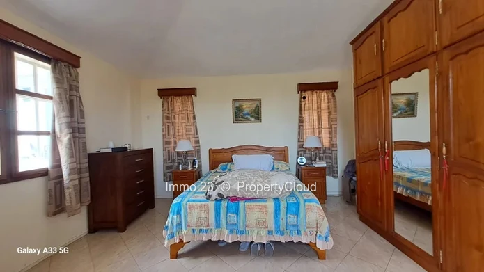 Maisons / Villas - 4 chambres - Roches Brunes