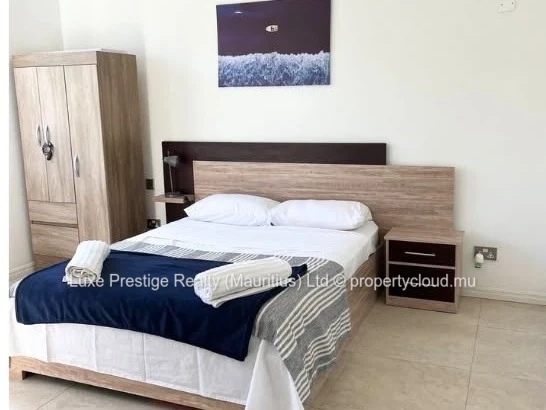 3-Bedroom Apartment for Rent in Pereybère | Communal Pool | 2 Minutes from Pereybère Beach