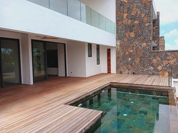3 Bedroom Townhouse, Duplex