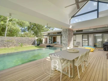 4 Bedroom Villa