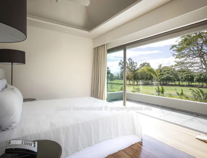 Architect-Designed 4-Suite Villa with Pool and Golf View in Anahita, Mauritius