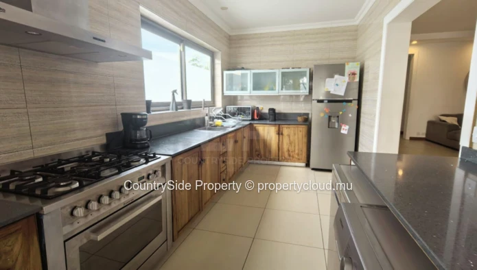 Modern 3-Bedroom Villa with Pool & Bali-Style Retreat in Pointe aux Piments
