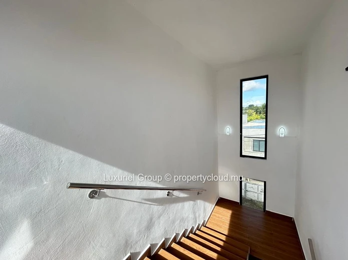Maison à louer à Grand Gaube – cadre paisible, proche des commodités et des plages