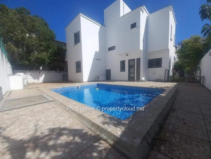 House for rent in Flic-En-Flac - Charming family home close to the beach.