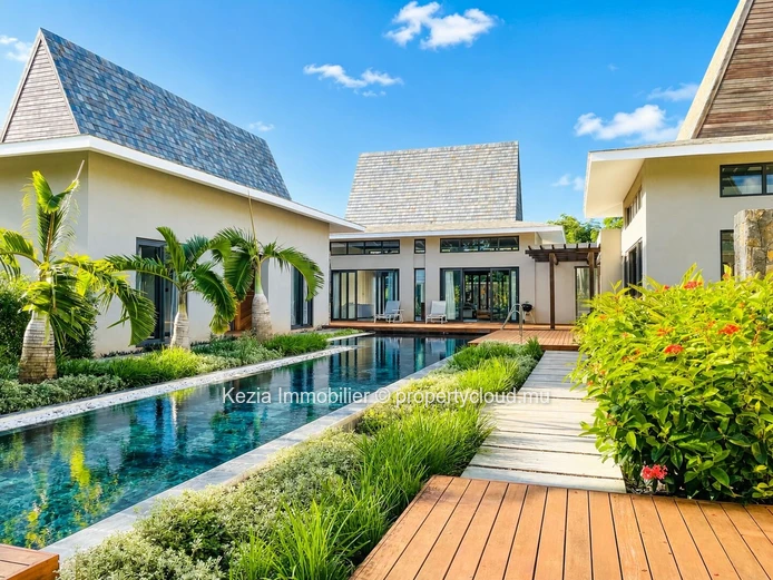 Contemporary Single-Story Villas With A Balinese Spirit