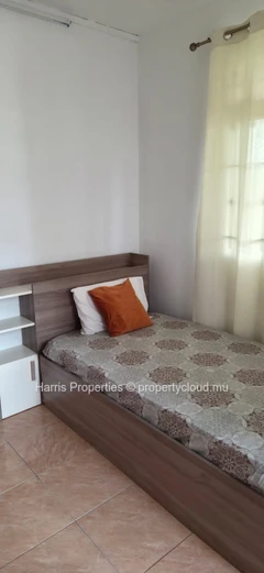 Magnifique appartement meublé au 1er étage à louer à Pereybere