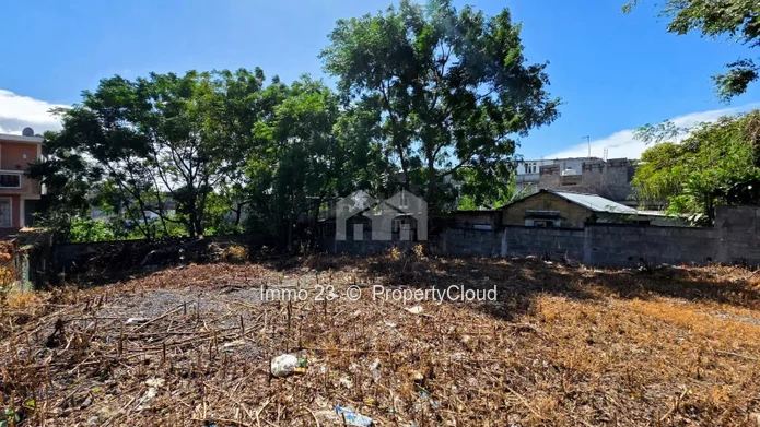 Terrain r00e9sidentiel - 473.75m2 - Rose Hill - Ref. TE99687VE