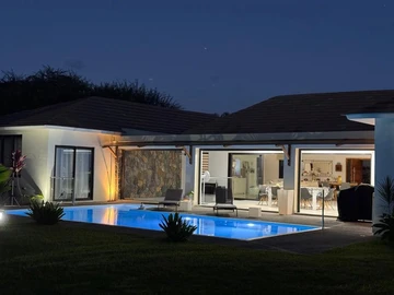 4 Bedroom Villa