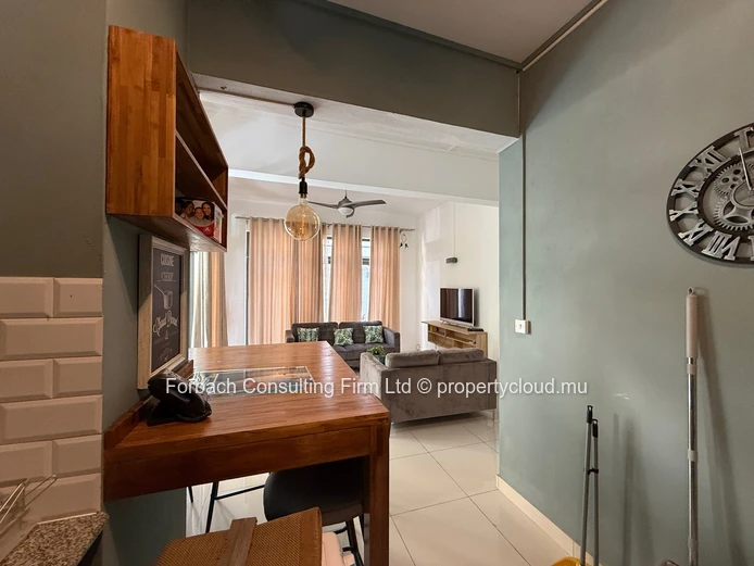 6 appartements (14 chambres) avec espace pour bureau - Trou aux Biches 