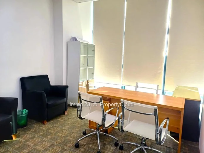 Office - 17m2 - Ebène