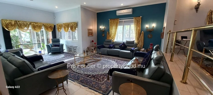 House for rent in Sodnac - An Elegant Luxury Home with Generous Living Spaces