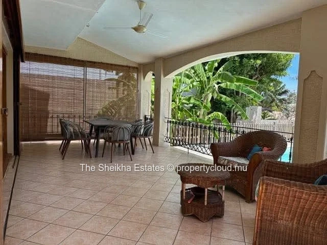 Charmante Maison Familiale Avec Piscine Privée À Louer – Black Rock