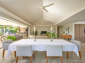 4 Bedroom Villa