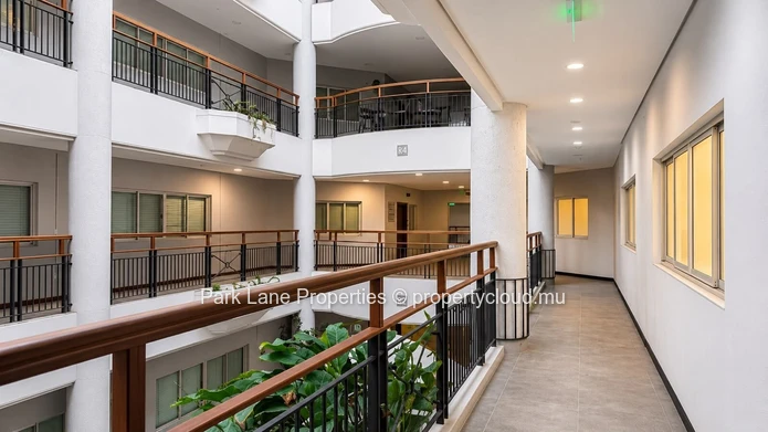 445 m² Office Space for Sale in Caudan | Multi-Unit Commercial Workspace 