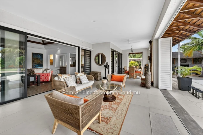 Four-Bedroom Luxury Villa in Tamarina Golf Estate - Private Pool & Beach Club Access