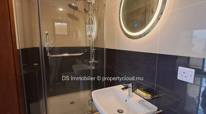 Maison 3 Chambres En Suite À Louer – Pied Dans L’Eau – Pointe Aux Sable
