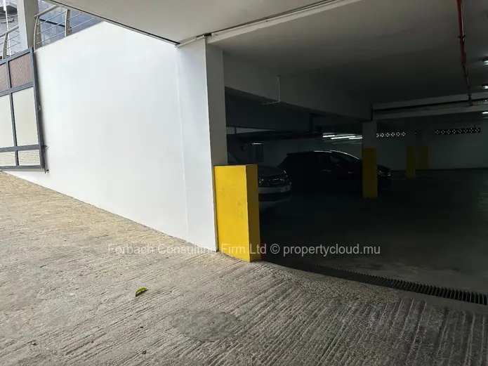 Commercial/office space for rent on main road in Belle Rose.It is ideal for call centres as well.