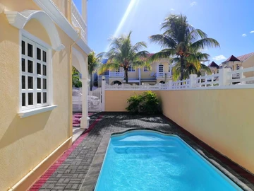 3 Bedroom Townhouse, Duplex