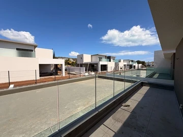 3 Bedroom Townhouse, Duplex