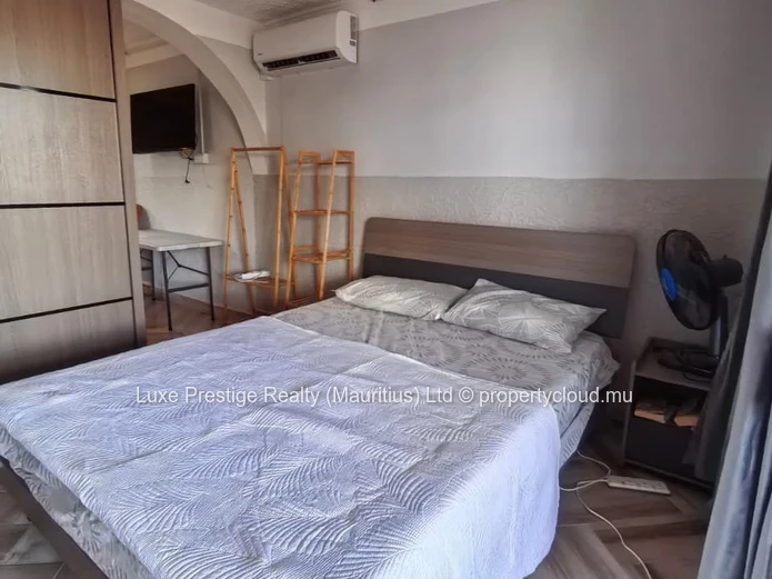 Fully Furnished 1-Bedroom Apartment for Rent in Pereybère | Balcony, Air Conditioning & Secure Gated Property