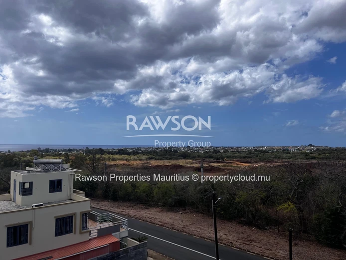 2 Bedroom Apartment For Sale in Albion