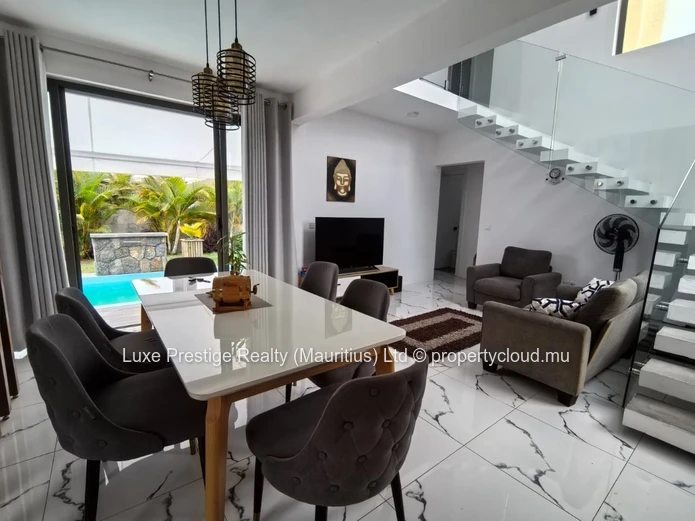  3-Bedroom Villa for Rent in Grand Baie | Private Pool & Garden