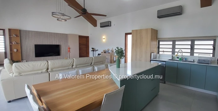 Exclusive – For Rent: 3-Bedroom Villa with Pool & Solar Energy in Grand Baie (Sole Mandate)