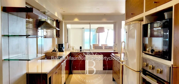 POINTE AUX CANONNIERS - Seafront Villa - 4 bedrooms