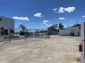 3 Bedroom Townhouse, Duplex