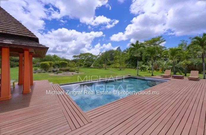 Exceptional Villa in Tamarina, Golf & Mountain Views