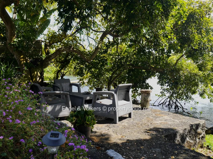 Seafront Villa with Private Pool for rent at Poste de Flacq