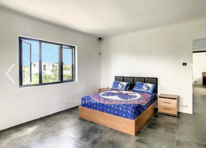 Spacious house for sale – Grand Gaube 