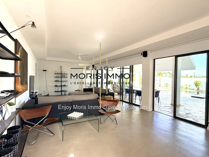 Superbe Villa Contemporaine 3 Chambres avec Piscine – À vendre à Grand Baie