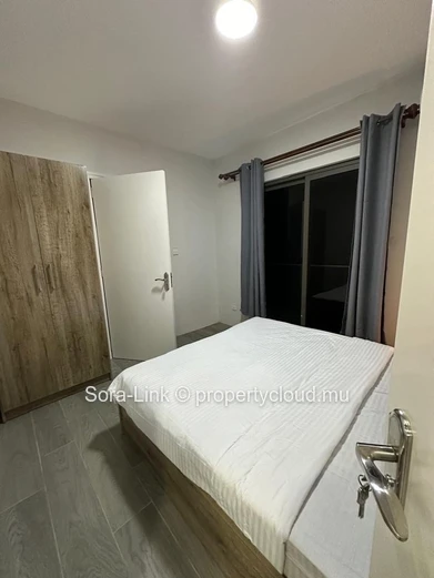 Beautiful 3 bedroom apartment close to amenities 
