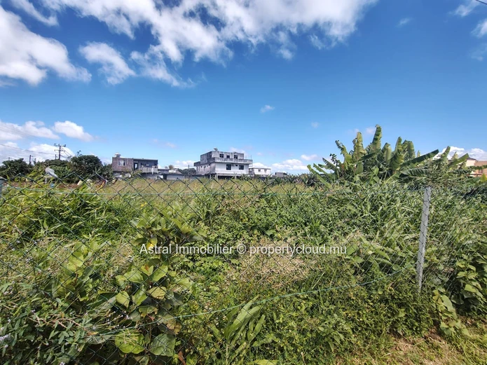 Residential Land for Sale – Moka (Circonstance)