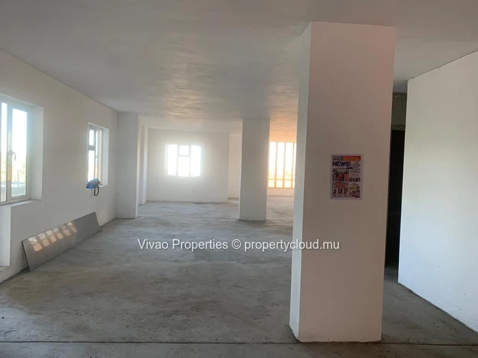 "Spacious Office Space in Quatre Bornes with Mountain Views and Amenities - Rs 60,000"