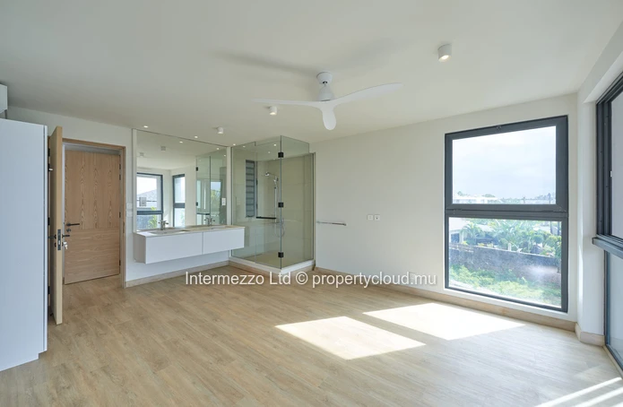 4-Bed duplex apartment Coin de Mire View | Iconic Architecture · 1.5M