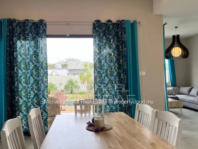 ontemporary 2-Bedroom House with Private Pool in Grand Bay