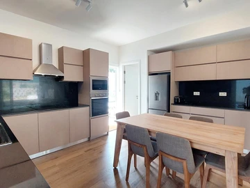 3 Bedroom Townhouse, Duplex