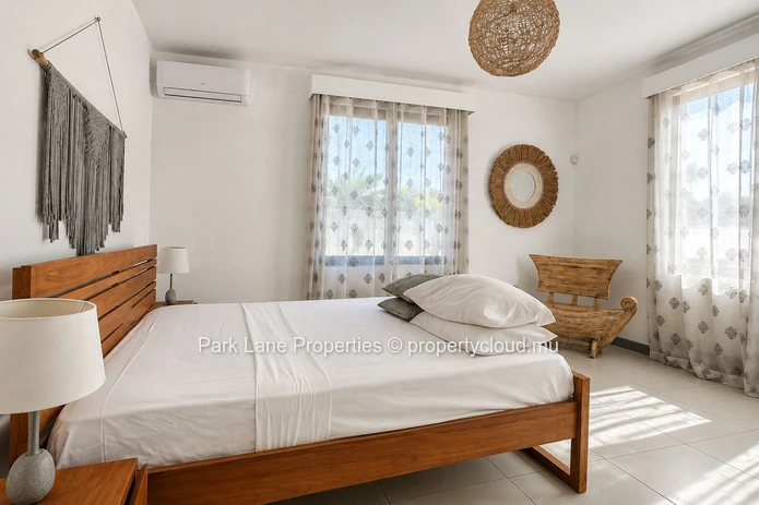 Charming Single-Storey 4-Bedroom Villa with Pool and Garden