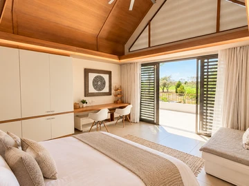 5 Bedroom Villa